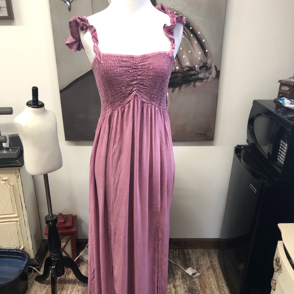 Raviya maxi dress